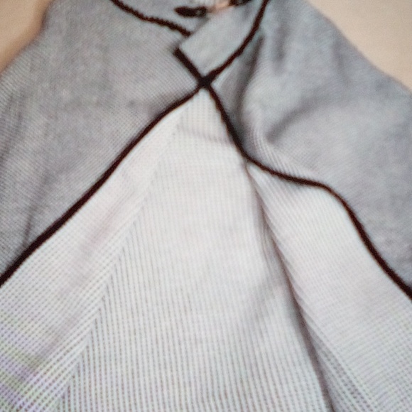 CAPE - Picture 4 of 4